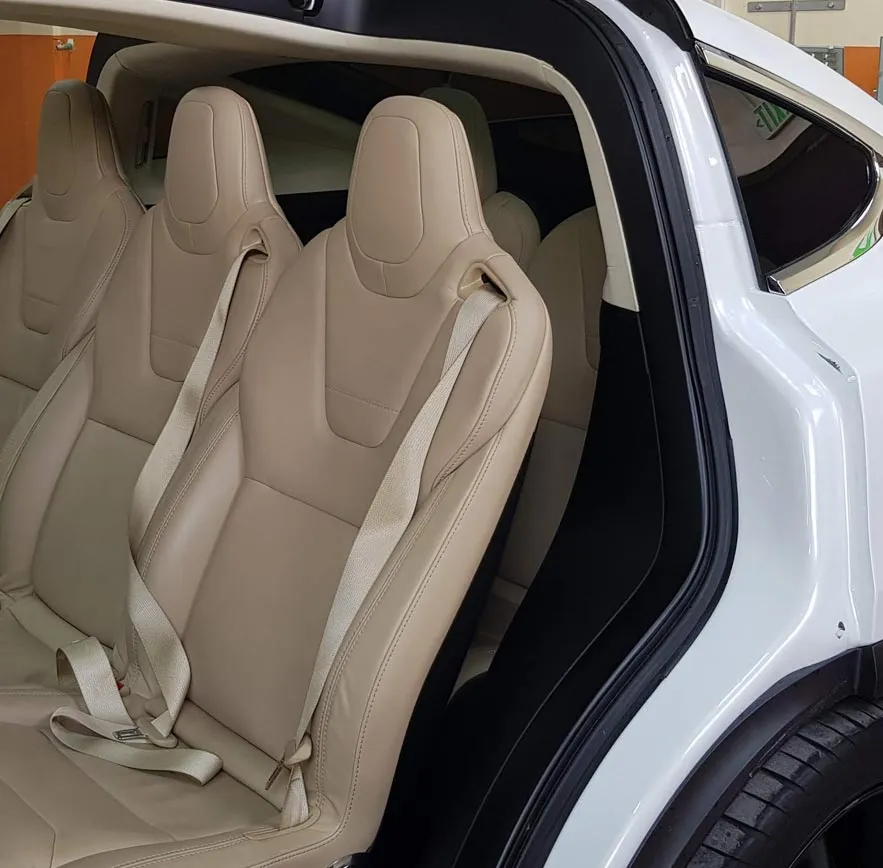 High-Quality Car Polishing Services in Dubai - RAS Auto Care